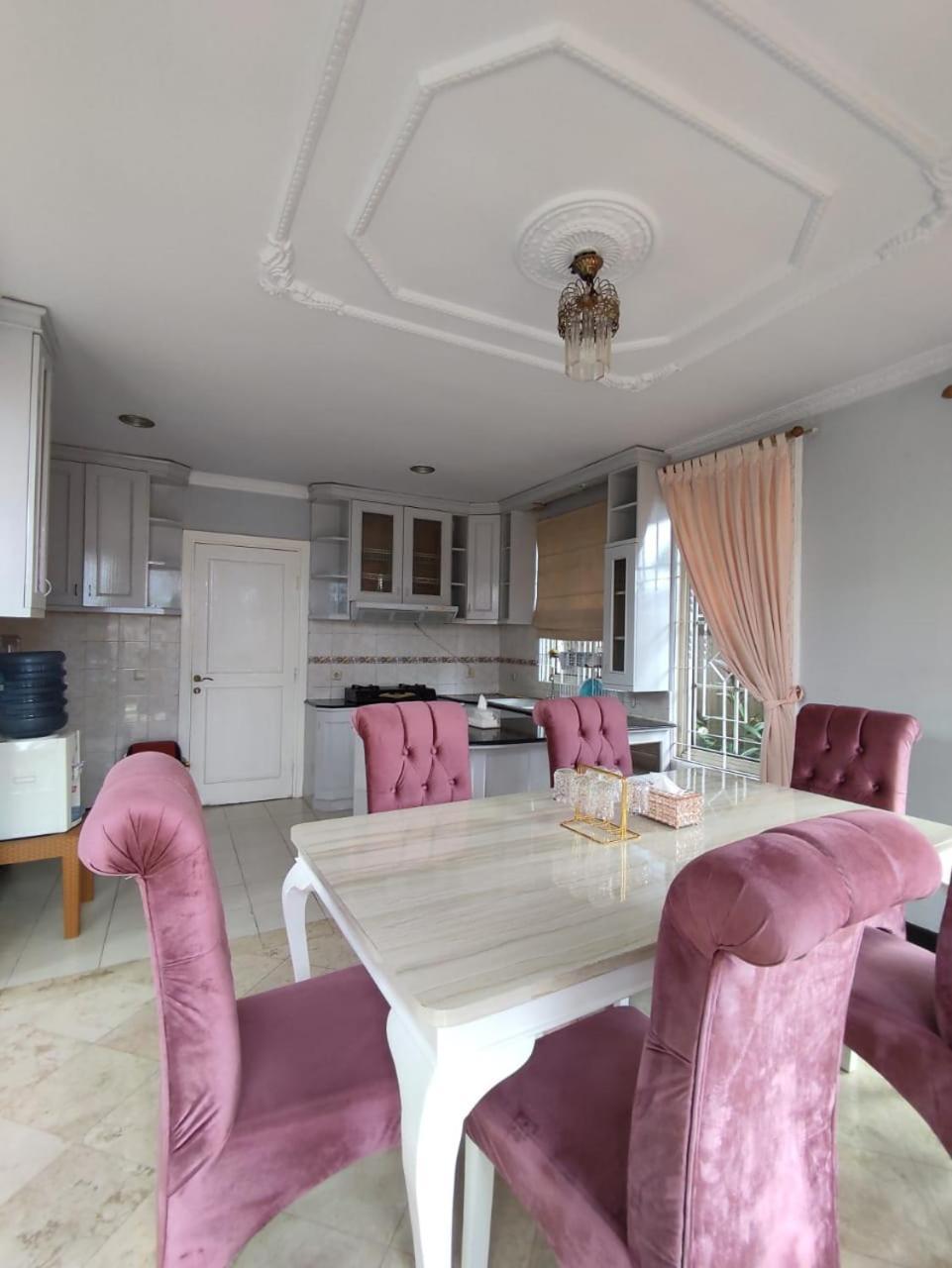 Vila Princess,Sentul 4Bedroom Dan Tenda Camping,Private Pool, Tenis Meja, Mini Billiard, Karaoke, Ayunan,Bbq, 08Satu3 80Satu6 4Satu5Satu Богор Екстериор снимка