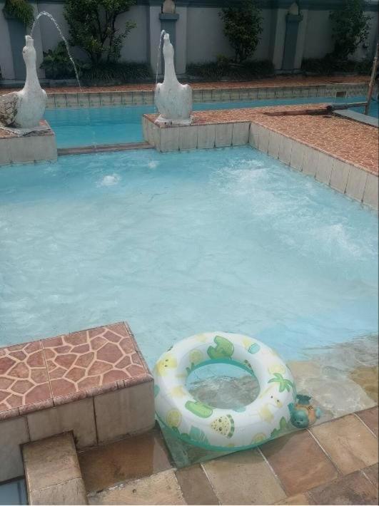 Vila Princess,Sentul 4Bedroom Dan Tenda Camping,Private Pool, Tenis Meja, Mini Billiard, Karaoke, Ayunan,Bbq, 08Satu3 80Satu6 4Satu5Satu Богор Екстериор снимка