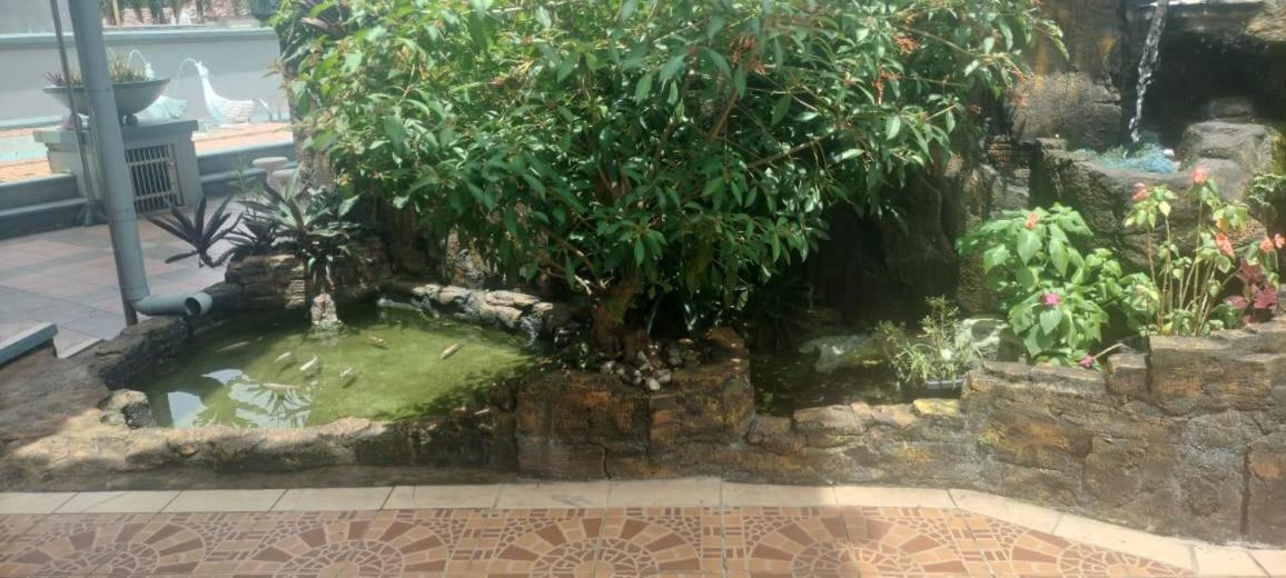 Vila Princess,Sentul 4Bedroom Dan Tenda Camping,Private Pool, Tenis Meja, Mini Billiard, Karaoke, Ayunan,Bbq, 08Satu3 80Satu6 4Satu5Satu Богор Екстериор снимка