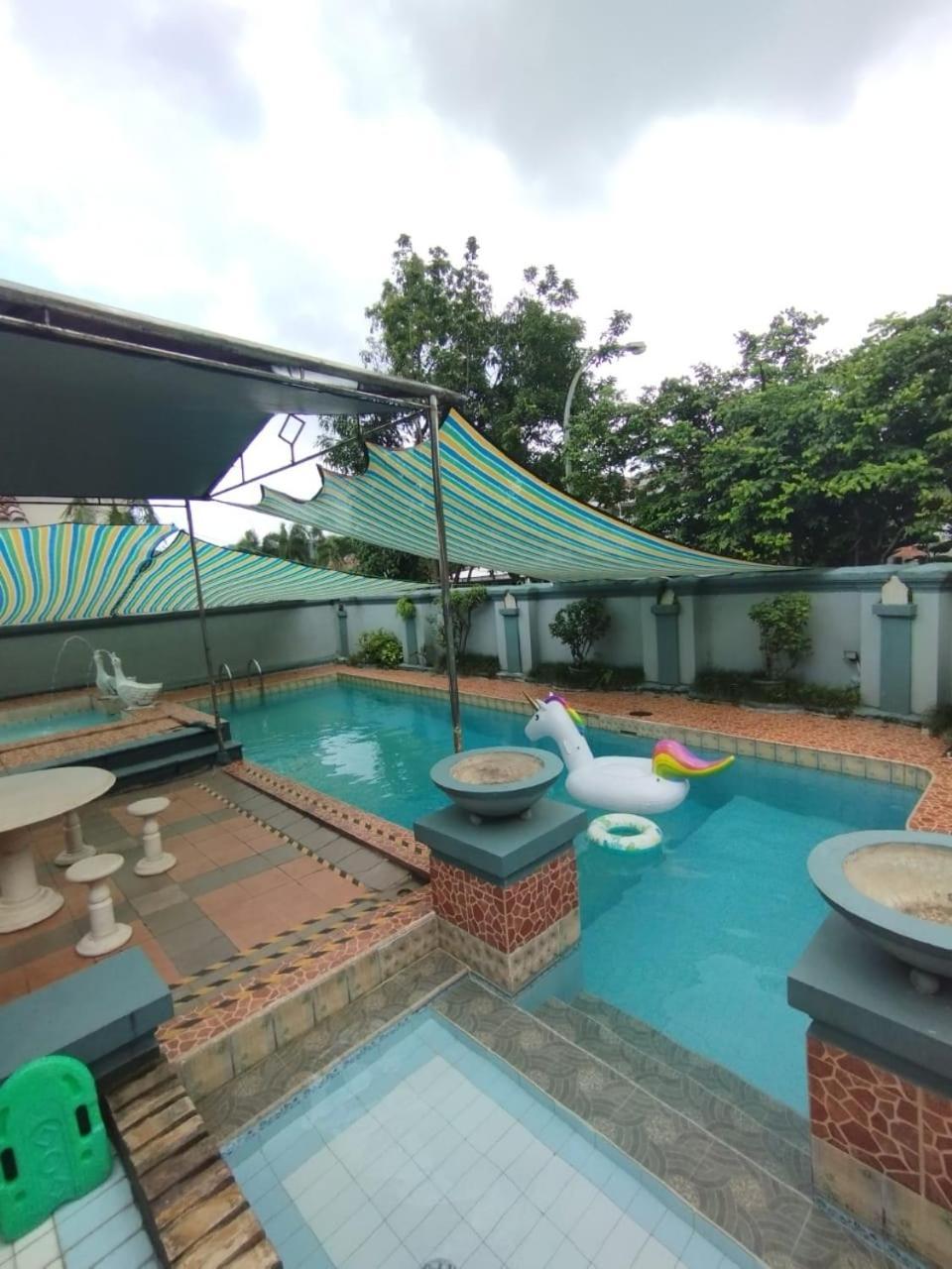 Vila Princess,Sentul 4Bedroom Dan Tenda Camping,Private Pool, Tenis Meja, Mini Billiard, Karaoke, Ayunan,Bbq, 08Satu3 80Satu6 4Satu5Satu Богор Екстериор снимка