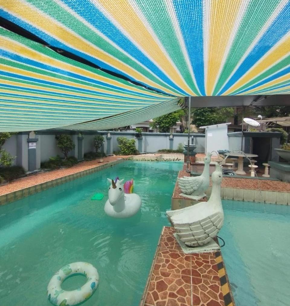 Vila Princess,Sentul 4Bedroom Dan Tenda Camping,Private Pool, Tenis Meja, Mini Billiard, Karaoke, Ayunan,Bbq, 08Satu3 80Satu6 4Satu5Satu Богор Екстериор снимка