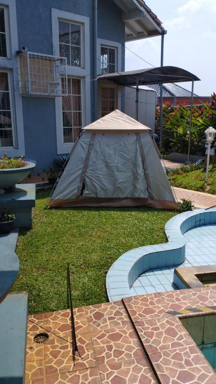 Vila Princess,Sentul 4Bedroom Dan Tenda Camping,Private Pool, Tenis Meja, Mini Billiard, Karaoke, Ayunan,Bbq, 08Satu3 80Satu6 4Satu5Satu Богор Екстериор снимка