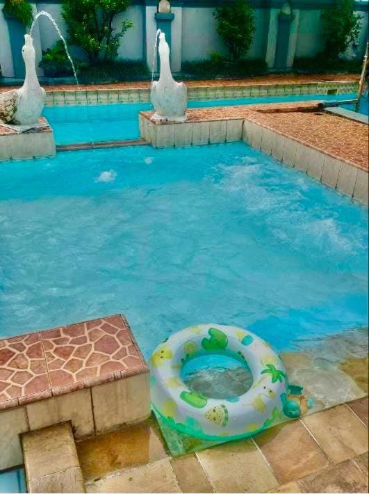Vila Princess,Sentul 4Bedroom Dan Tenda Camping,Private Pool, Tenis Meja, Mini Billiard, Karaoke, Ayunan,Bbq, 08Satu3 80Satu6 4Satu5Satu Богор Екстериор снимка