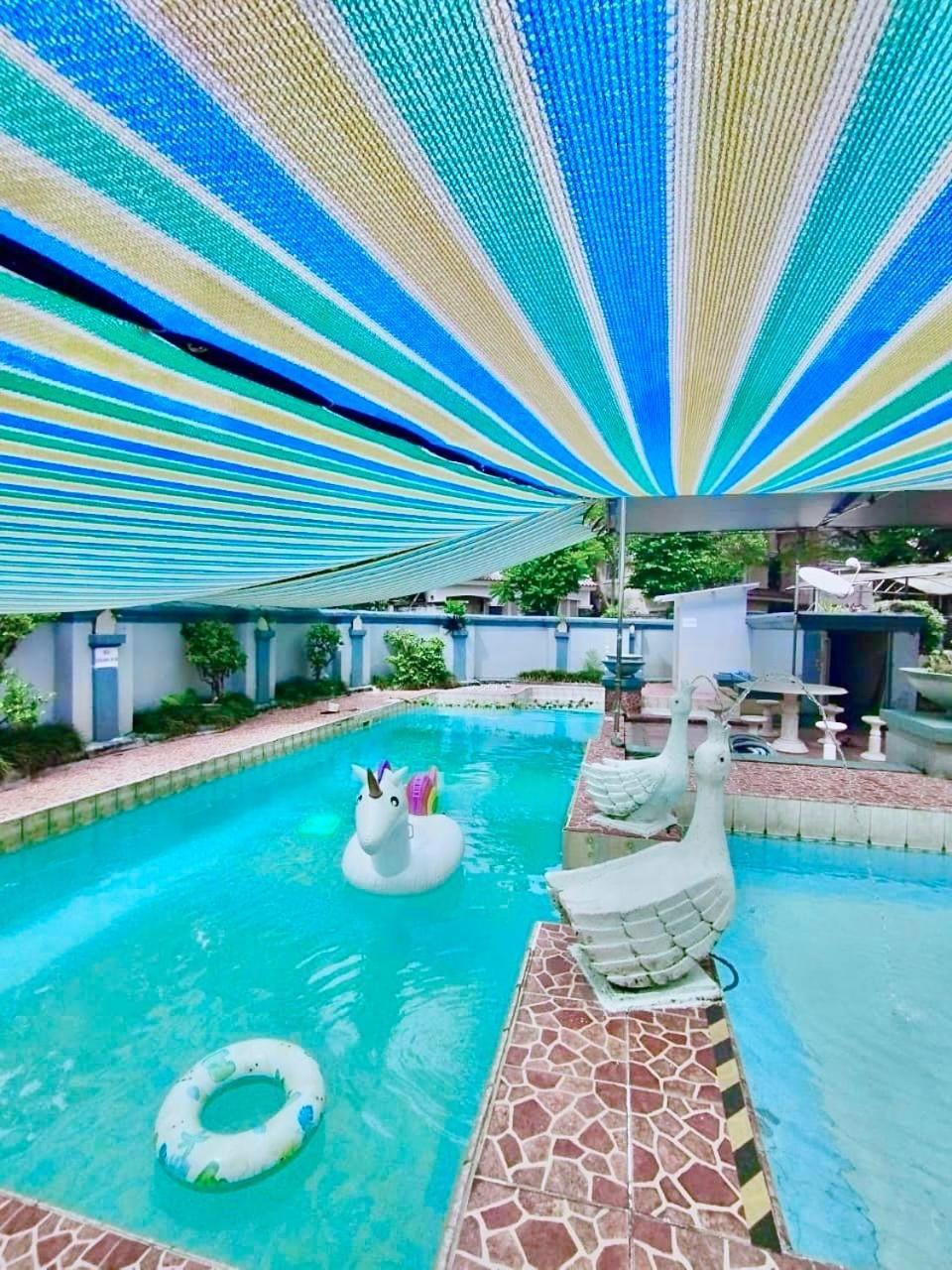 Vila Princess,Sentul 4Bedroom Dan Tenda Camping,Private Pool, Tenis Meja, Mini Billiard, Karaoke, Ayunan,Bbq, 08Satu3 80Satu6 4Satu5Satu Богор Екстериор снимка