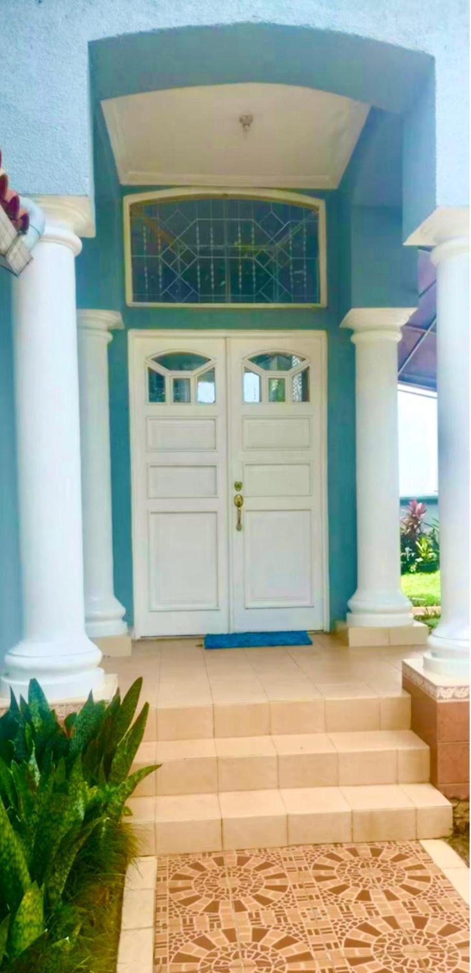 Vila Princess,Sentul 4Bedroom Dan Tenda Camping,Private Pool, Tenis Meja, Mini Billiard, Karaoke, Ayunan,Bbq, 08Satu3 80Satu6 4Satu5Satu Богор Екстериор снимка